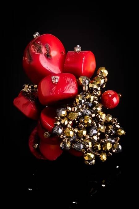 ANILLO CORAL Y CRISTALES