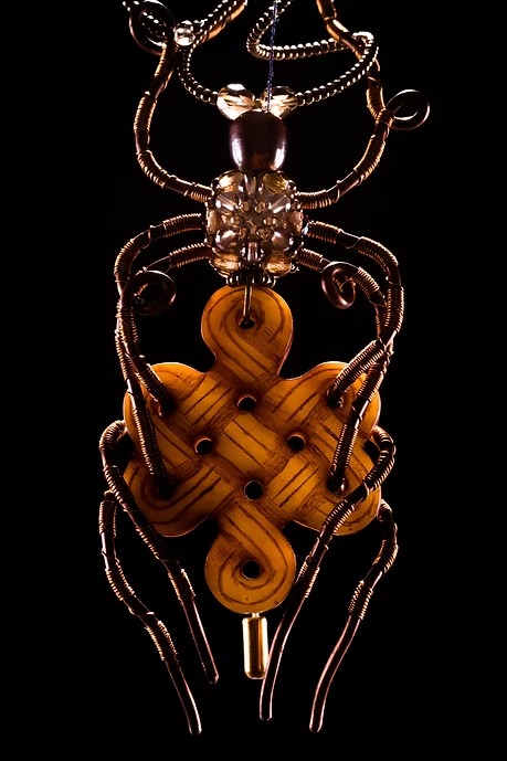 BROCHE ESCARABAJO JADE AMBAR - Imagen 3