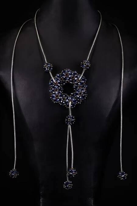 COLLAR CUERO CIELO NEGRO